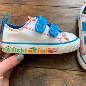 CONVERSE ALL STAR DR. SEUSS sneakers sz 6